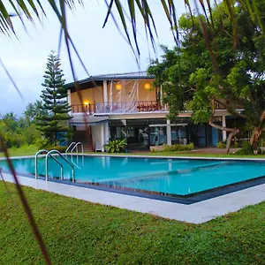 Nico Lagoon *** Negombo